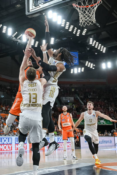 城市穿越邀 城市穿越邀