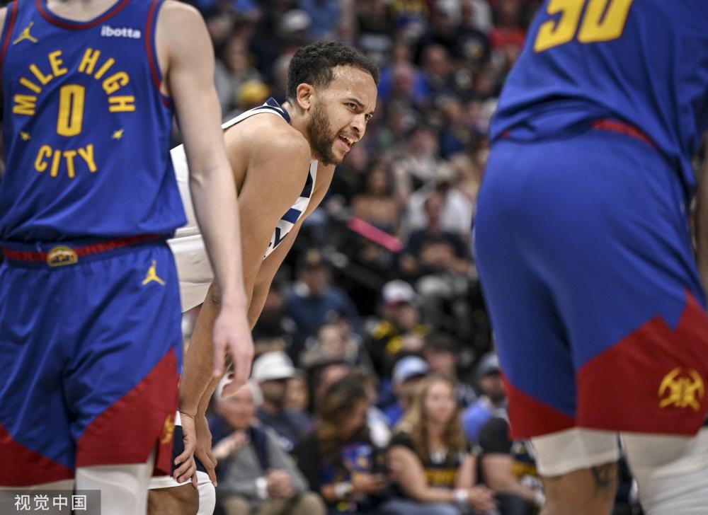 进行了详尽 进行了详尽